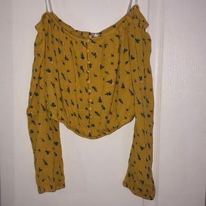 yellow cropped shirt/blouse